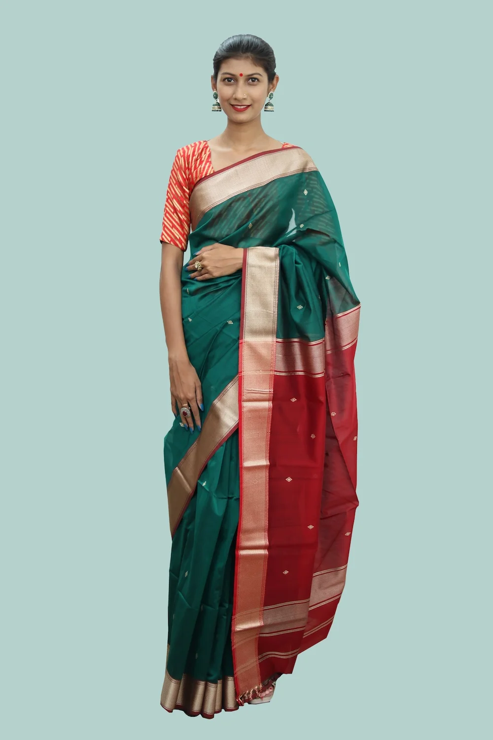 Classic Green Diamond Motif handloom Saree with Tassels