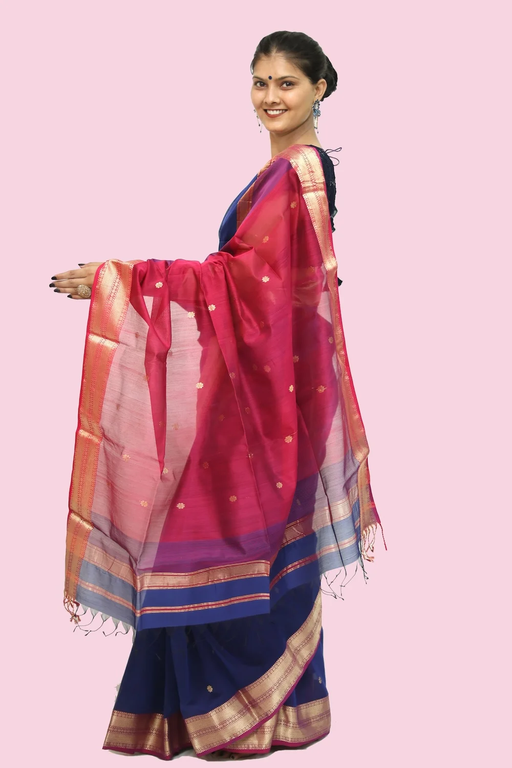 Dazzling Navy Blue Pink Broad Border handloom Saree with Tassels
