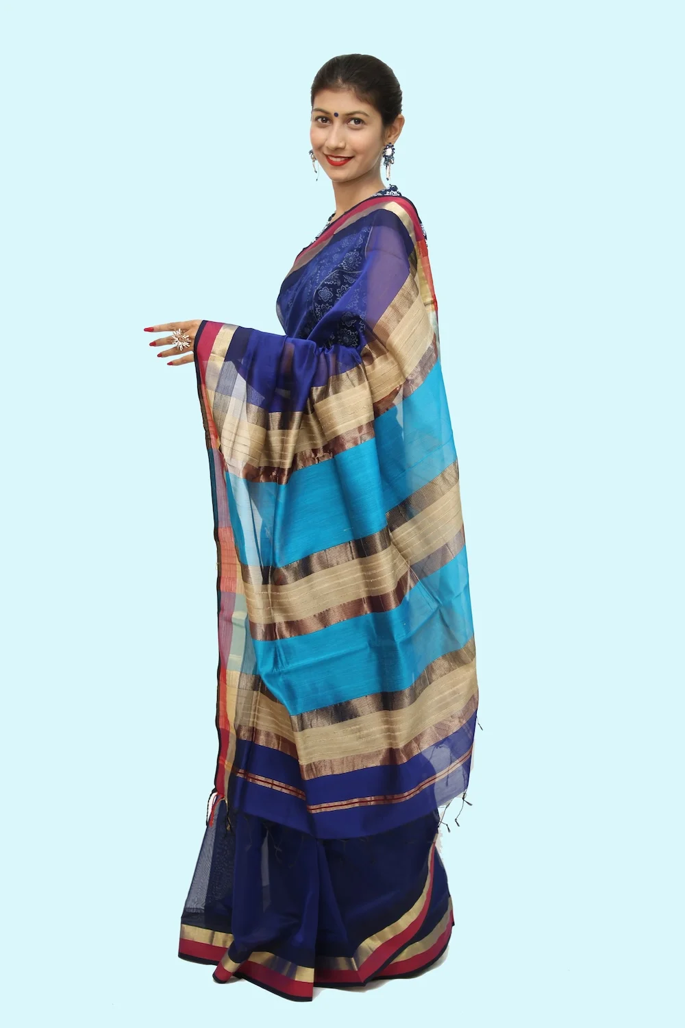 Epic Ivory Kosa Pallu Maheshwari handloom Saree with Tassels