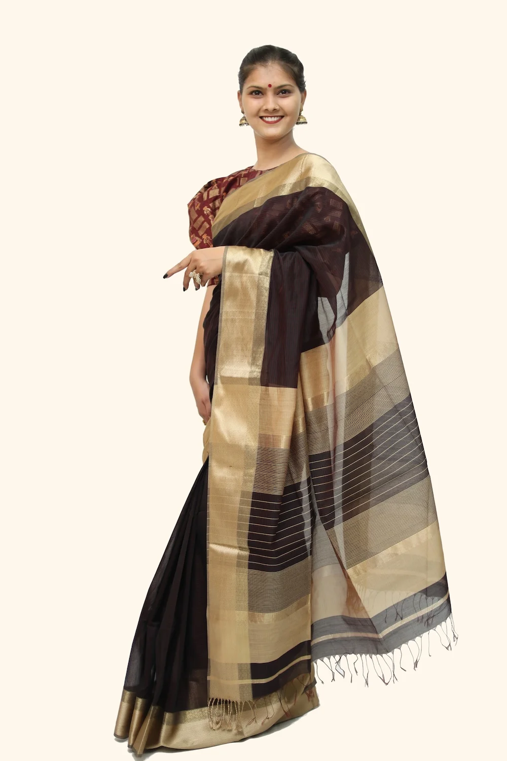 Grand Black handwoven Resham Border Saree with Tassels