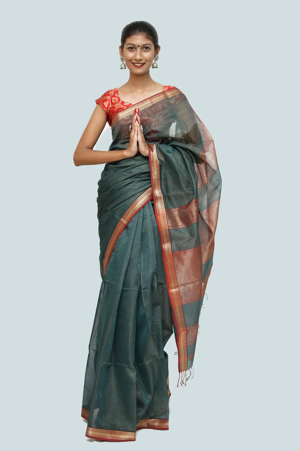 Magnetic Peacock Checkerd Zari handloom Saree with Tassels - Image 3