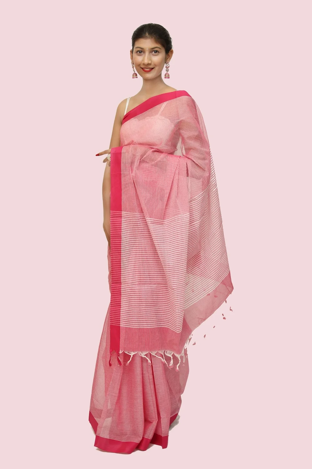 Trendy Cotton Checkerd handloom Saree with Tassels - Pink