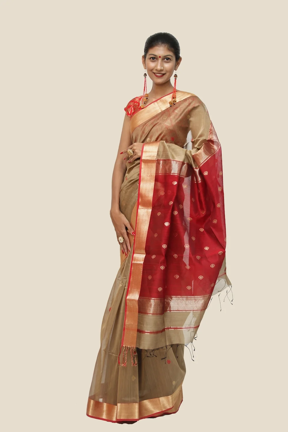 Vibrant Tussar Drop motif handloom Saree with Tassels